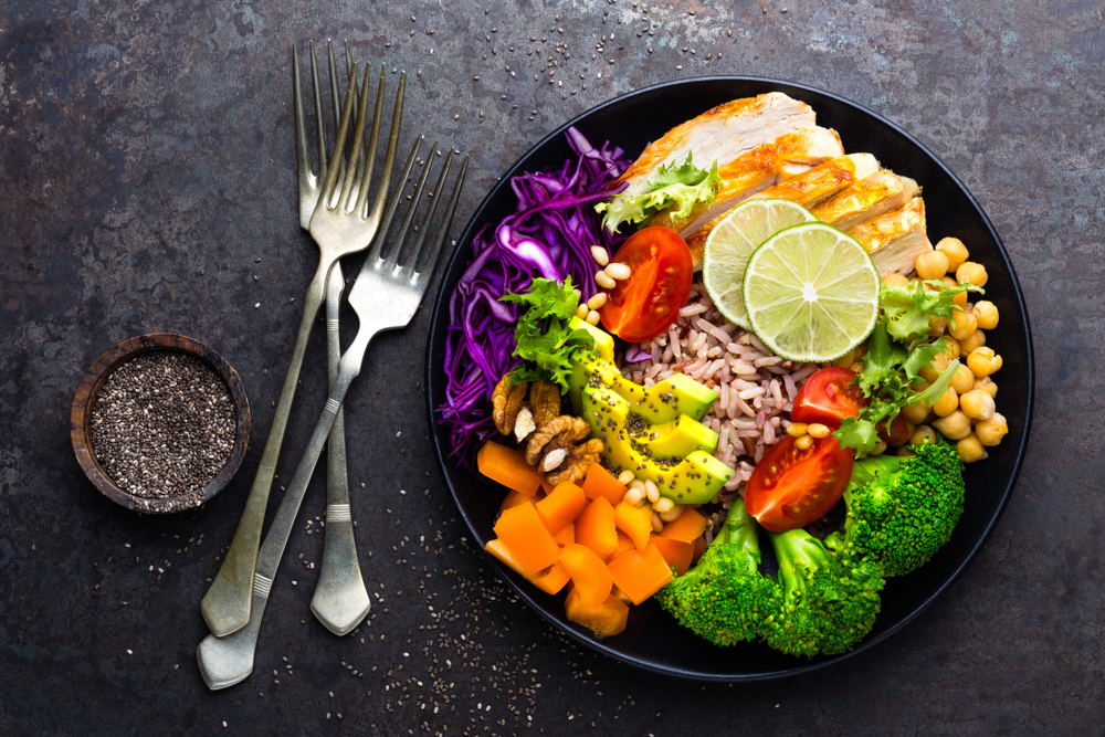 Buddha,Bowl,Dish,With,Chicken,Fillet,,Brown,Rice,,Avocado,,Pepper,