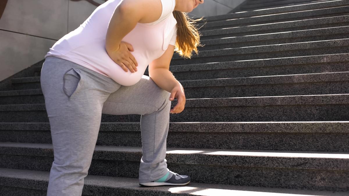 Fat,Girl,Feels,Ache,In,Stomach,,Overweight,Causes,Health,Problems,