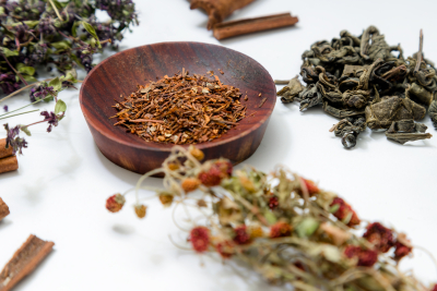 Different,Kind,Of,Teas,On,White,Background:,Green,Tea,,Red